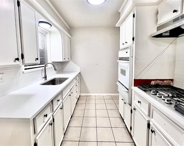 3505 Northpark Drive - Photo Thumbnail 6