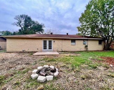 3505 Northpark Drive - Photo Thumbnail 15