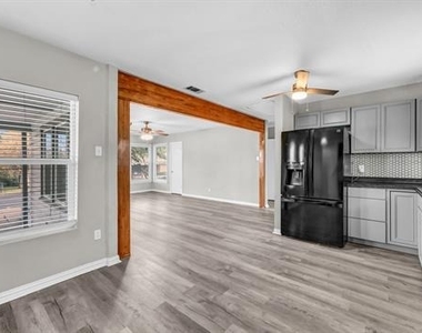 1220 S Lamar Street - Photo Thumbnail 8