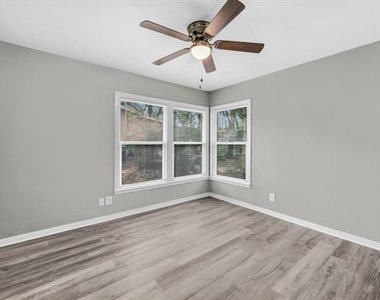 1220 S Lamar Street - Photo Thumbnail 10