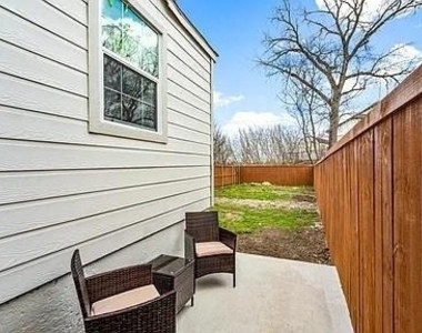 2254 Areba Street - Photo Thumbnail 7