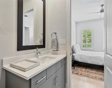 2157 Wenge Lane - Photo Thumbnail 11