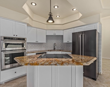 9414 S 51st Street - Photo Thumbnail 12