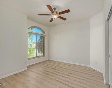 9414 S 51st Street - Photo Thumbnail 22