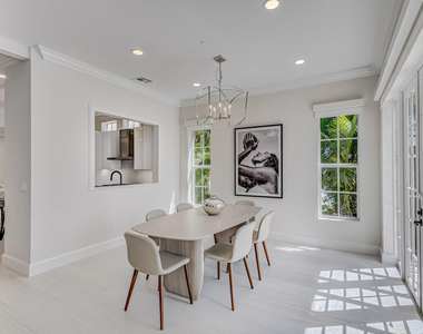 27 Marina Gardens Drive - Photo Thumbnail 28