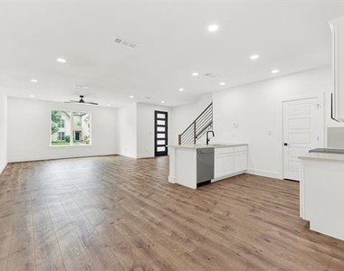 9471 Timberleaf Drive - Photo Thumbnail 8