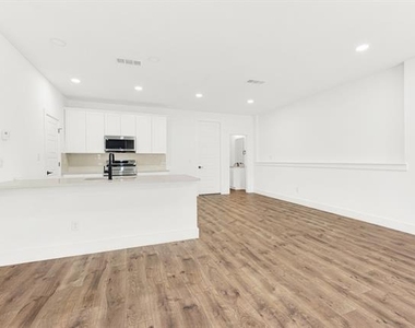 9471 Timberleaf Drive - Photo Thumbnail 16