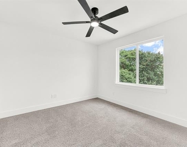 9471 Timberleaf Drive - Photo Thumbnail 23
