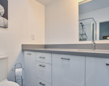 3702 E Paradise Drive - Photo Thumbnail 24
