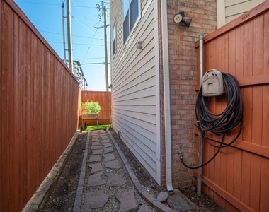 2704 Welborn Street - Photo Thumbnail 32