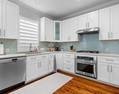 2704 Welborn Street - Photo Thumbnail 17