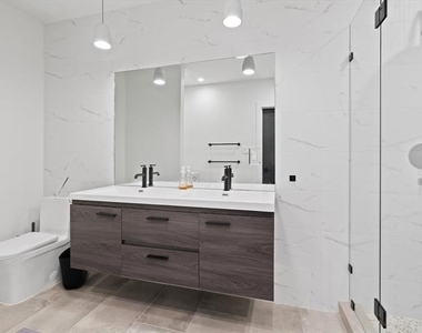 3936 Cedar Bayou Drive - Photo Thumbnail 9
