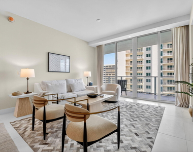 3100 N Ocean Drive - Photo Thumbnail 12
