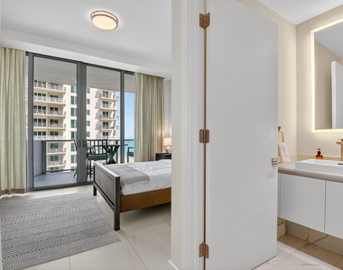 3100 N Ocean Drive - Photo Thumbnail 31