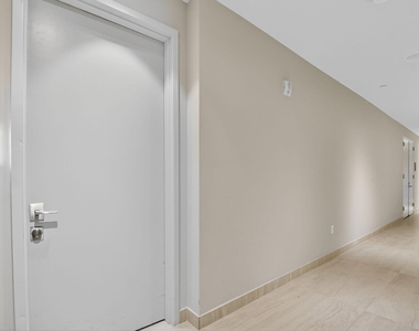 3100 N Ocean Drive - Photo Thumbnail 42