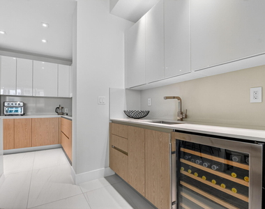 3100 N Ocean Drive - Photo Thumbnail 16