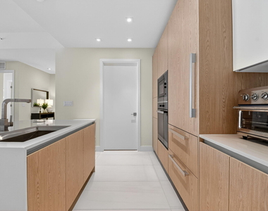 3100 N Ocean Drive - Photo Thumbnail 18