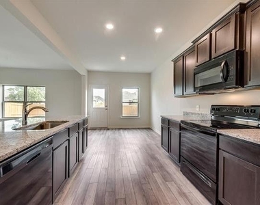 13609 Mineral Road - Photo Thumbnail 3