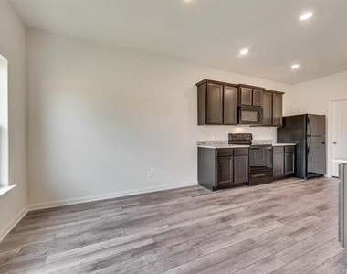 13609 Mineral Road - Photo Thumbnail 6