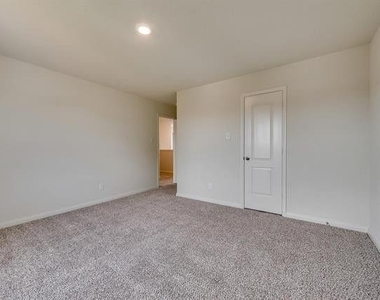 13609 Mineral Road - Photo Thumbnail 16