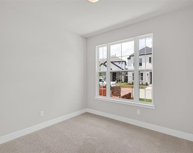 7245 Confetti Lane - Photo Thumbnail 13