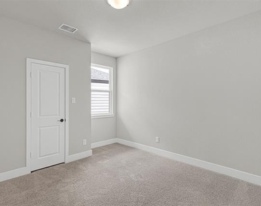 7245 Confetti Lane - Photo Thumbnail 20