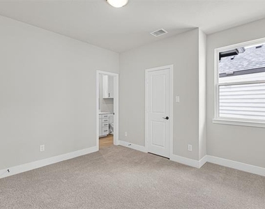 7245 Confetti Lane - Photo Thumbnail 21