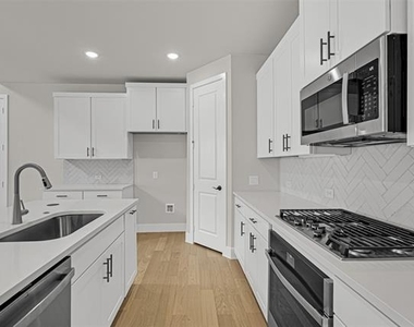 7245 Confetti Lane - Photo Thumbnail 4