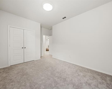 3211 Bedstraw Lane - Photo Thumbnail 27