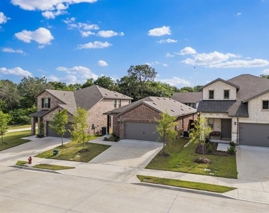 3211 Bedstraw Lane - Photo Thumbnail 33