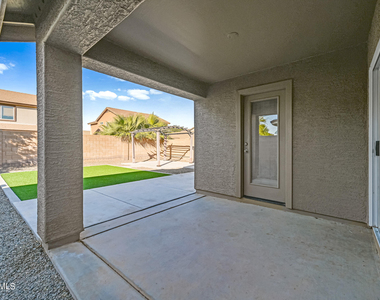 41284 W Cahill Drive - Photo Thumbnail 9