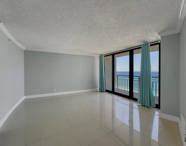 3000 N Ocean Drive - Photo Thumbnail 10