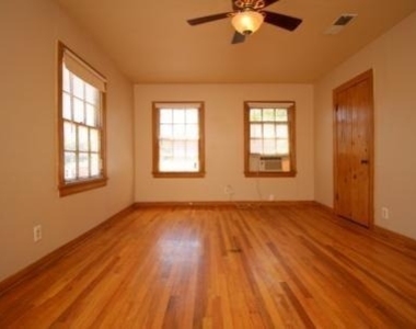 3600 Kell Street - Photo Thumbnail 14