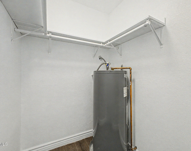 1438 E Adams Street - Photo Thumbnail 17