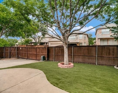1148 Amy Drive - Photo Thumbnail 11