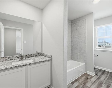 2105 Yarbrough Drive - Photo Thumbnail 30