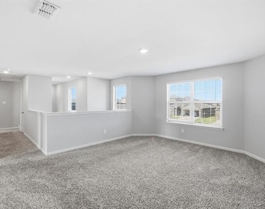 2105 Yarbrough Drive - Photo Thumbnail 28