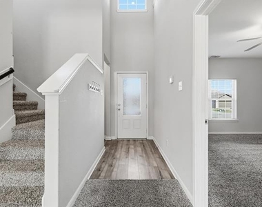 2105 Yarbrough Drive - Photo Thumbnail 3