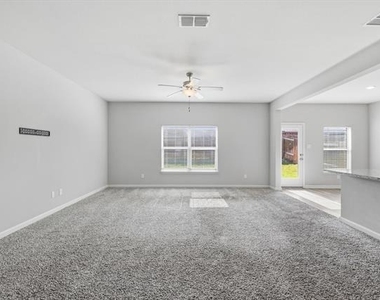 2105 Yarbrough Drive - Photo Thumbnail 7