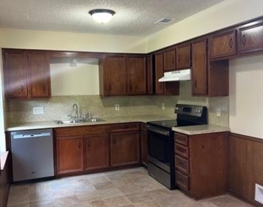 404 Renfro Street - Photo Thumbnail 3