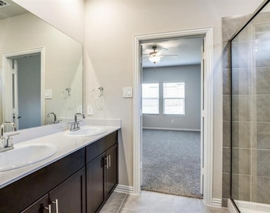 5114 Bonanza Drive - Photo Thumbnail 14