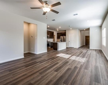 5114 Bonanza Drive - Photo Thumbnail 4