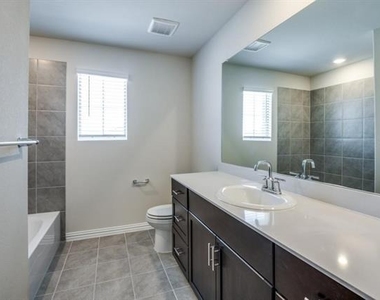 5114 Bonanza Drive - Photo Thumbnail 16