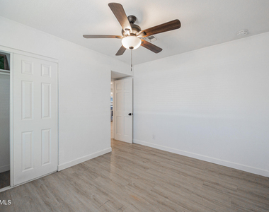 719 N 12th Avenue - Photo Thumbnail 11