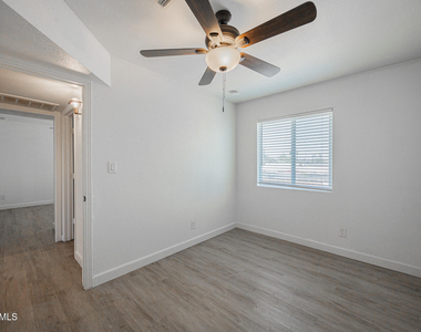719 N 12th Avenue - Photo Thumbnail 14