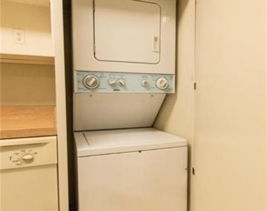4311 Cole Avenue - Photo Thumbnail 10