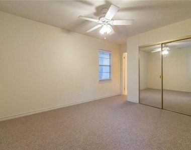 4311 Cole Avenue - Photo Thumbnail 11
