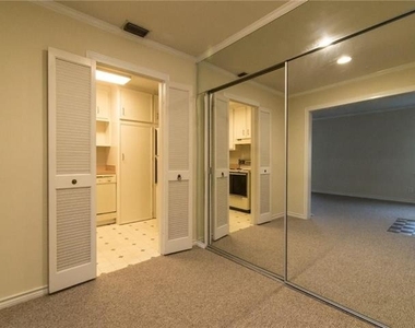 4311 Cole Avenue - Photo Thumbnail 7