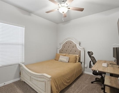 5005 Emerald Hill Drive - Photo Thumbnail 16