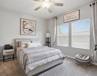5005 Emerald Hill Drive - Photo Thumbnail 9